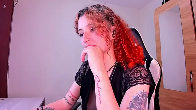 valentina 27 online show from September 25, 4:22 am