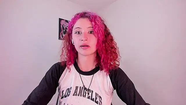 valentina 27 online show from October 23, 11:11 pm