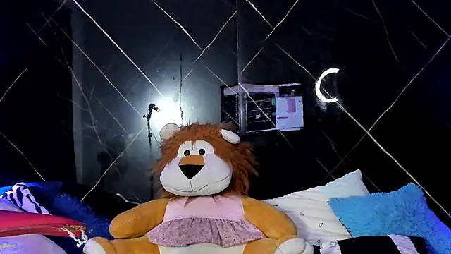 Snapshot of KimberlyCutee chatting on September 27, 12:56 pm KimberlyCutee online show from September 27, 12:56 pm