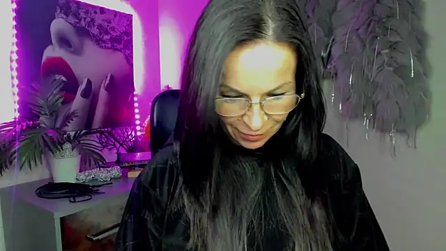 HelenLuxx online show from January 31, 7:11 pm