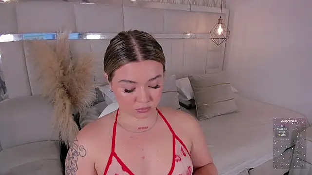 1m dalhia online show from December 4, 9:15 pm