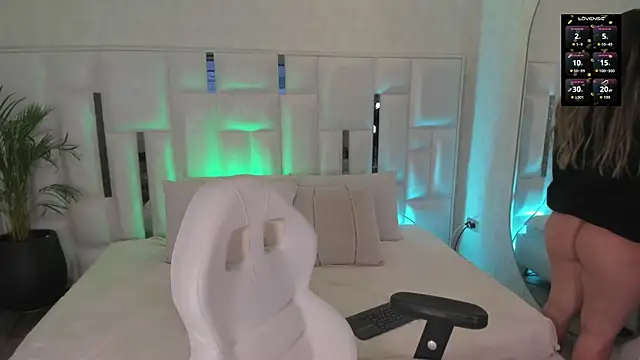 1m dalhia online show from October 10, 8:58 pm