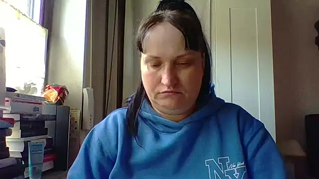  squirty cum lady  online show from March 24, 11:15 am