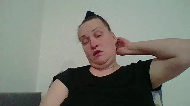 Snapshot of _squirty_cum_lady_ chatting on October 7, 3:44 am squirty cum lady online show from October 7, 3:44 am