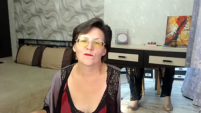 Snapshot of VitaCharm chatting on October 3, 9:20 pm VitaCharm online show from October 3, 9:20 pm