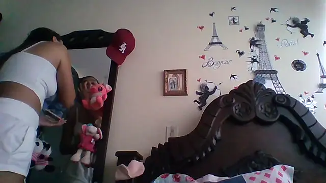 Snapshot of trianabell chatting on October 30, 5:58 pm trianabell online show from October 30, 5:58 pm