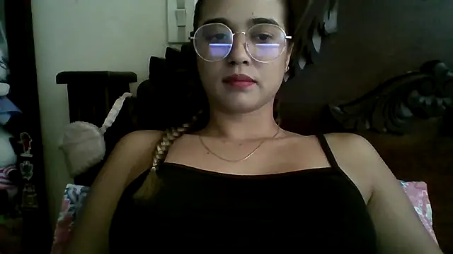 Snapshot of trianabell chatting on September 25, 5:11 pm trianabell online show from September 25, 5:11 pm