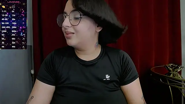 BustyAllyy online show from November 24, 9:39 pm