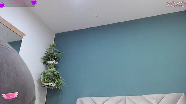 Snapshot of SharisWillian chatting on September 18, 4:00 am SharisWillian online show from September 18, 4:00 am