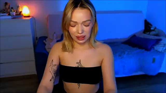 Lily Yin online show from November 30, 5:11 am