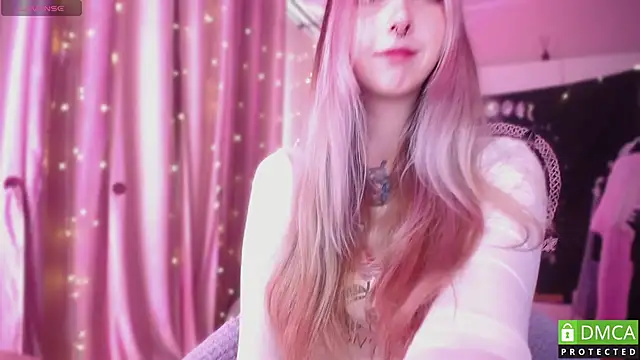 JustMeowGirl online show from June 1, 5:42 am