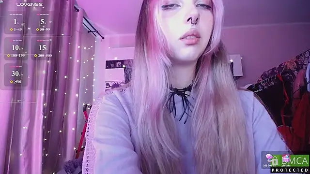 JustMeowGirl online show from May 24, 4:55 am