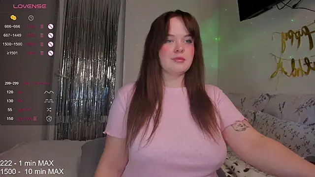 HANNA MONTANAS online show from December 18, 3:50 pm