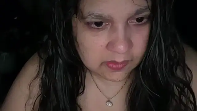 Snapshot of MelanieFawker chatting on October 4, 2:17 am MelanieFawker online show from October 4, 2:17 am