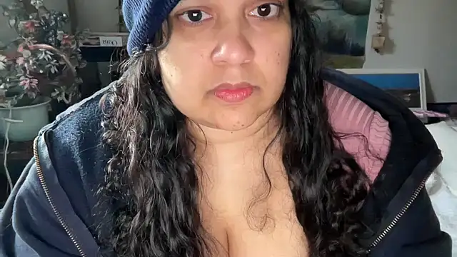 Snapshot of MelanieFawker chatting on October 28, 2:45 pm MelanieFawker online show from October 28, 2:45 pm