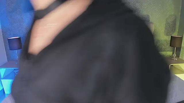 sofi bakerr online show from September 25, 12:04 pm