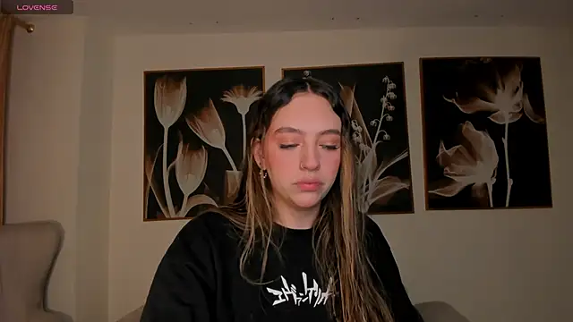 BellaRose X online show from March 27, 4:58 am