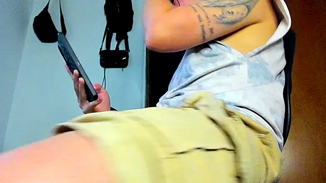 Snapshot of Sexyboy_666 chatting on October 1, 5:56 am Sexyboy 666 online show from October 1, 5:56 am