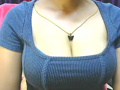 ishmita99 online show from October 19, 2:19 pm