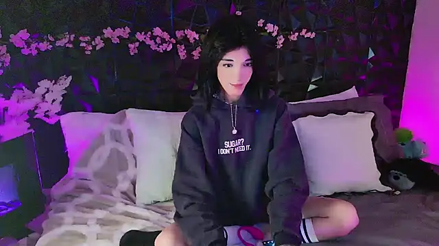 Snapshot of Finibondi chatting on September 25, 5:39 am Finibondi online show from September 25, 5:39 am