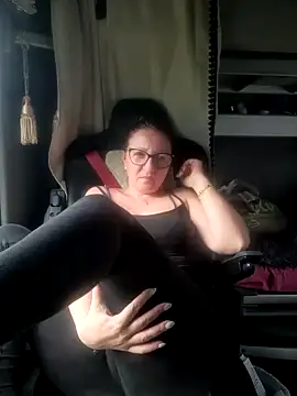 Snapshot of cuplubijoanna chatting on December 2, 10:16 am cuplubijoanna online show from December 2, 10:16 am