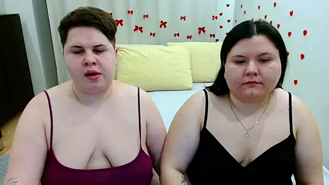 BeckyAndHellen online show from November 23, 10:11 pm