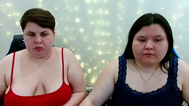 BeckyAndHellen online show from March 17, 7:40 pm