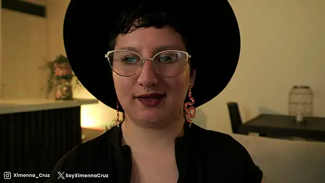 Snapshot of Ximenna_Cruz chatting on September 14, 11:24 pm Ximenna Cruz online show from September 14, 11:24 pm