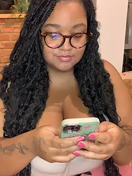 SweetLizzyBBW online show from June 6, 4:19 am