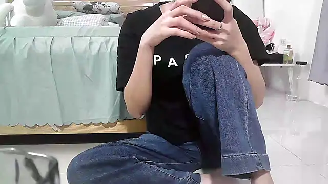 Trang 55 online show from November 10, 1:50 pm