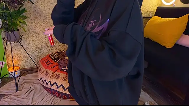 Snapshot of igotuscookies chatting on October 3, 9:53 pm igotuscookies online show from October 3, 9:53 pm