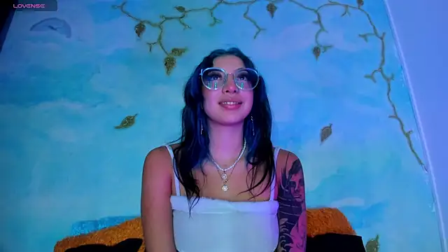 SaturnooStonee online show from March 4, 4:52 am