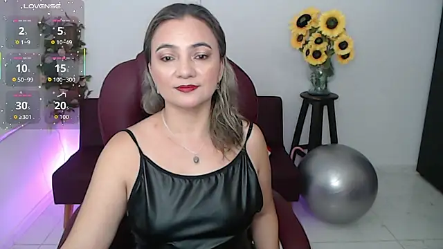 ana milf online show from April 7, 1:24 pm