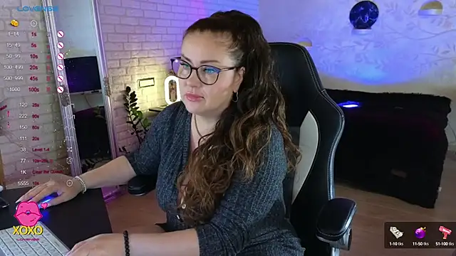 Snapshot of misskaassandraa chatting on September 28, 9:47 am misskaassandraa online show from September 28, 9:47 am