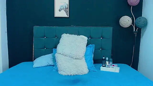 Snapshot of mia_xx1 chatting on September 18, 3:27 am mia xx1 online show from September 18, 3:27 am