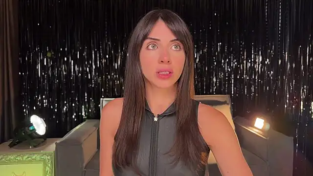 Snapshot of Super_Suka chatting on September 23, 9:24 pm Super Suka online show from September 23, 9:24 pm