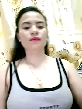 Snapshot of NgocQuyen2K chatting on December 2, 7:10 am NgocQuyen2K online show from December 2, 7:10 am