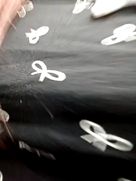 Snapshot of NgocQuyen2K chatting on October 15, 6:27 am NgocQuyen2K online show from October 15, 6:27 am