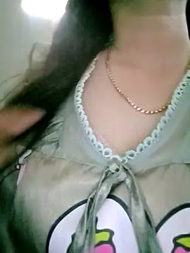 Snapshot of NgocQuyen2K chatting on September 19, 6:45 am NgocQuyen2K online show from September 19, 6:45 am