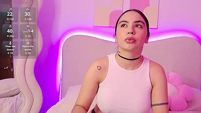 Snapshot of innocentlady_ chatting on October 1, 1:38 pm innocentlady online show from October 1, 1:38 pm