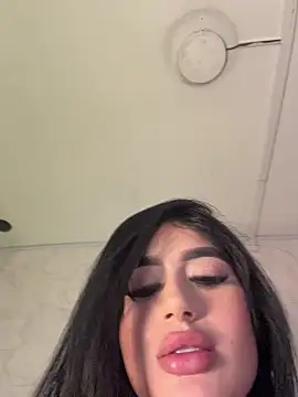 SOPHICARTERS online show from February 12, 2:30 pm