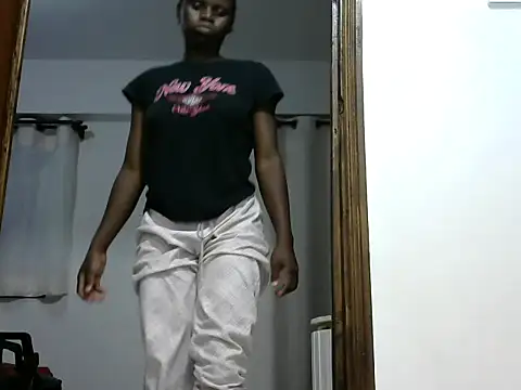 hottgirlval online show from April 7, 3:58 pm