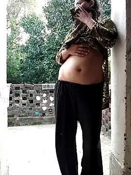 Miss Ayesha online show from November 5, 10:20 am