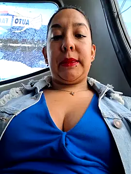 Snapshot of Bella_keny chatting on October 15, 7:27 pm Bella keny online show from October 15, 7:27 pm