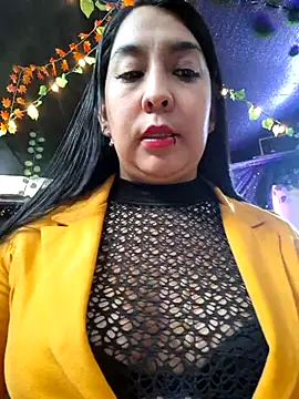 Snapshot of Bella_keny chatting on October 1, 8:58 pm Bella keny online show from October 1, 8:58 pm