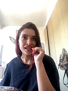 dakota le online show from October 7, 1:48 pm