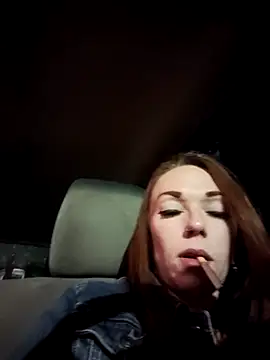 Genevieve143 online show from November 1, 4:16 am