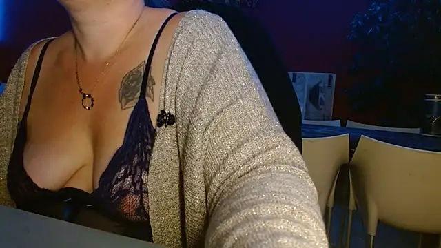 Snapshot of cruellaculdenfer67 chatting on September 27, 8:38 pm cruellaculdenfer67 online show from September 27, 8:38 pm