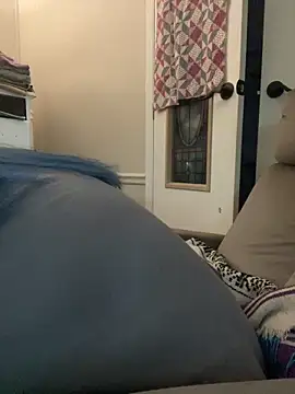 Snapshot of velvetta_ chatting on October 4, 10:25 pm velvetta online show from October 4, 10:25 pm