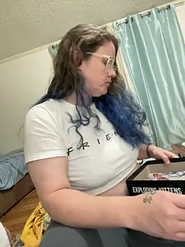 Snapshot of velvetta_ chatting on October 11, 8:30 am velvetta online show from October 11, 8:30 am